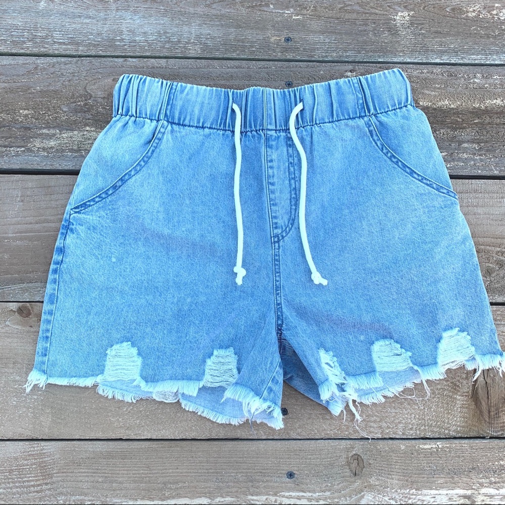 LAST ONE* Draw String light wash distressed Shorts - Picture 2 of 5